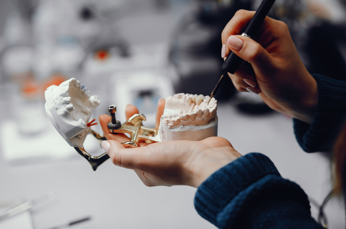 Essential Guidelines for Invisalign Aligners Maintenance